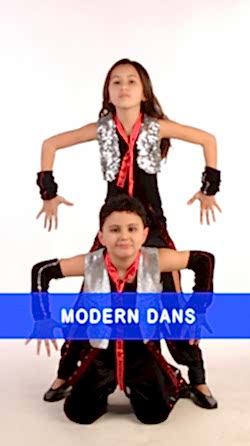 Modern Dans Kostümleri